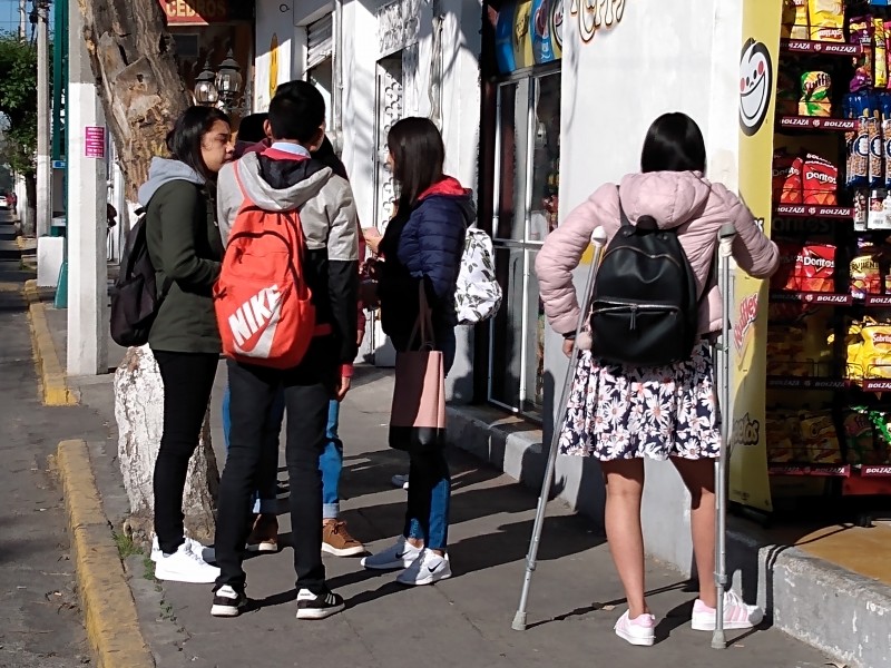 Piden estudiantes beneficio en transporte público para todos