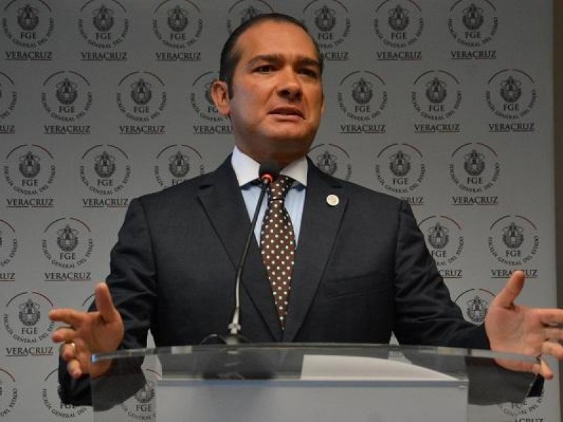 Piden ficha roja contra exfiscal de Veracruz