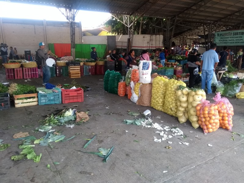 Piden jornada de limpieza para mercado La Purísima