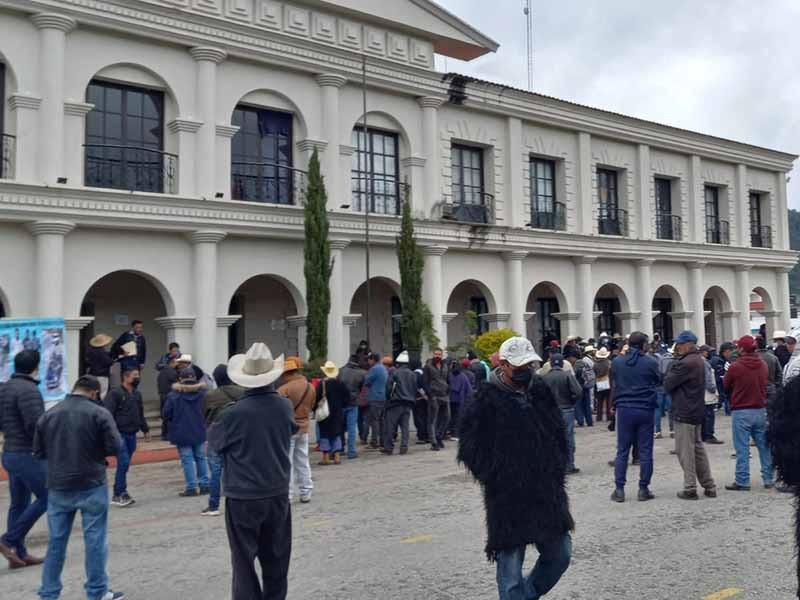 Piden justicia en SCLC contra vejaciones de motonetos