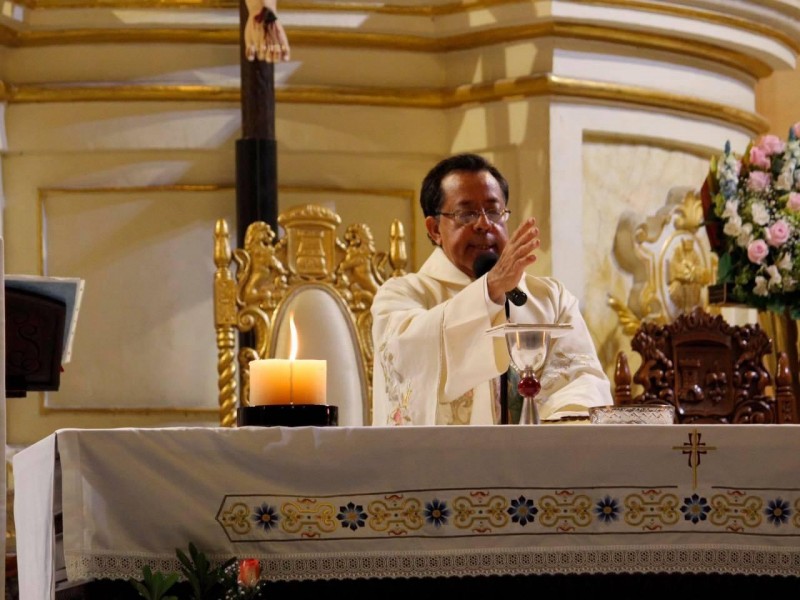 Piden orar por la salud del padre de la Catedral