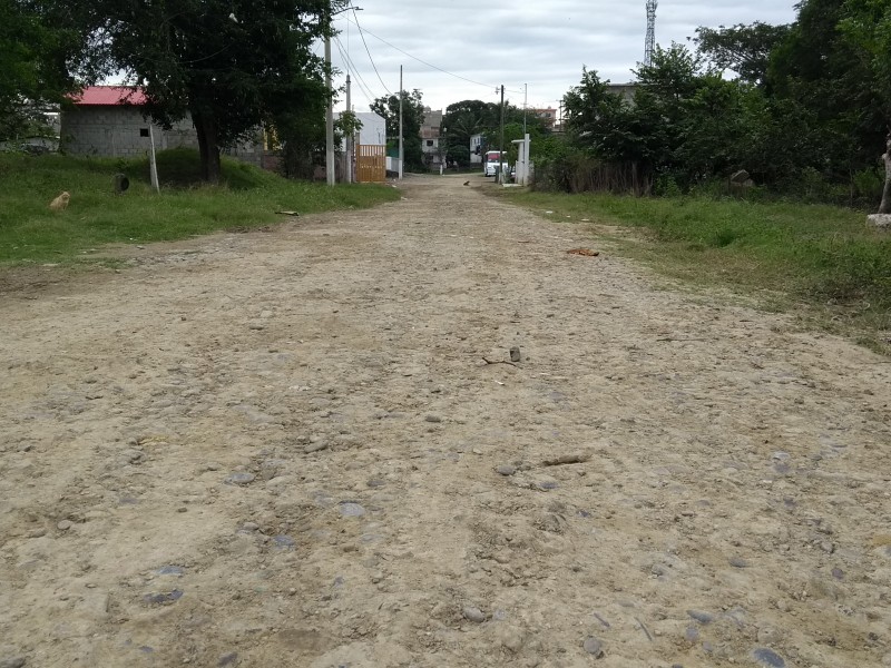 Piden pavimentación en Villa Rosita