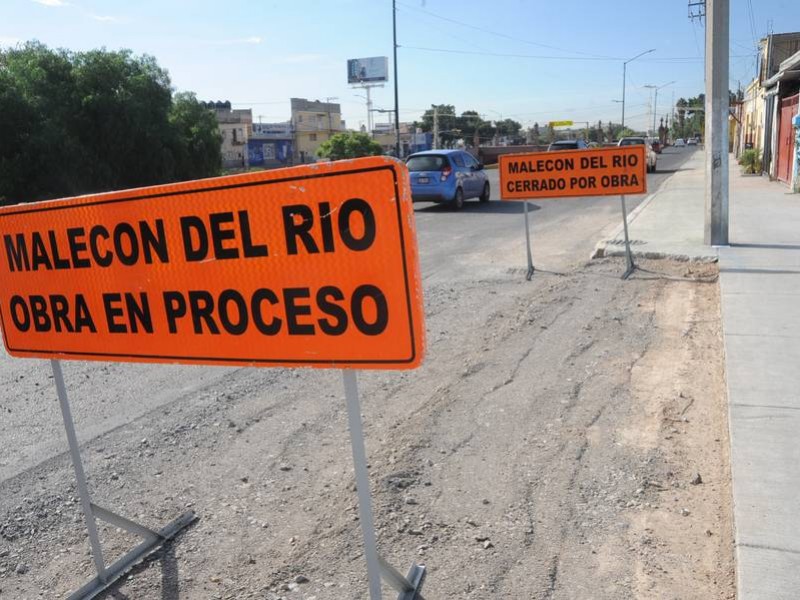 Piden que ya terminen obra del Malecón.