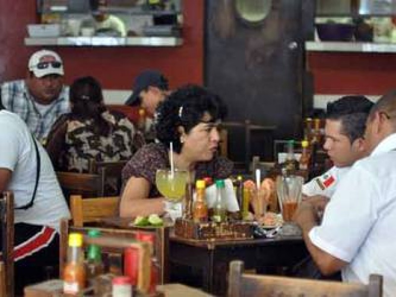 Piden reapertura de restaurantes tras liberación de ley seca