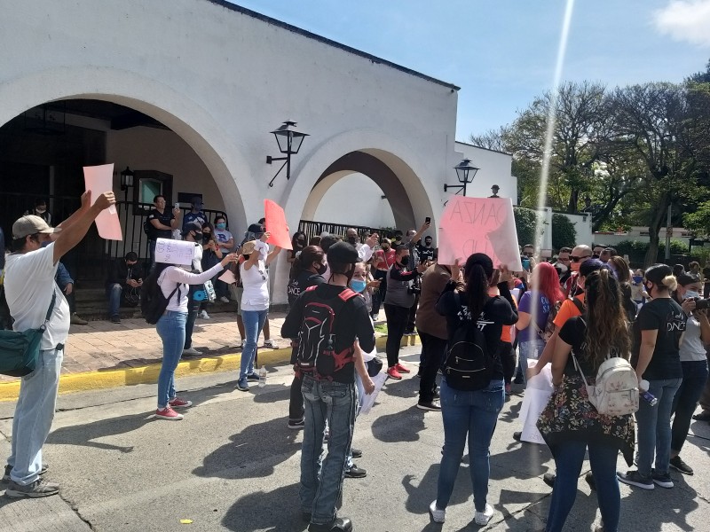 Piden reapertura para academias de baile