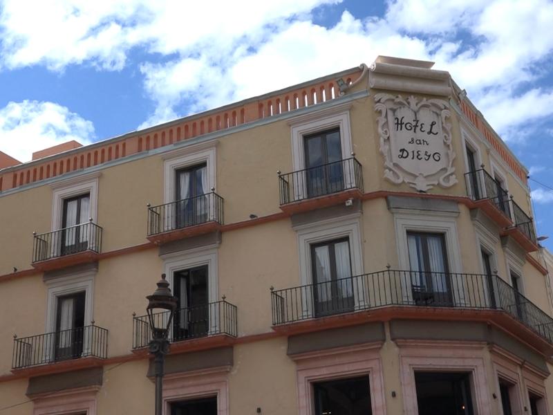 Piden regular Airbnb ante disputa con hoteles durante el Cervantino