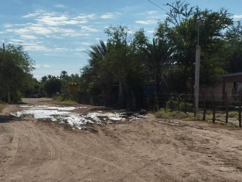Piden rehabilitación de calles en el Poblado de Ortiz