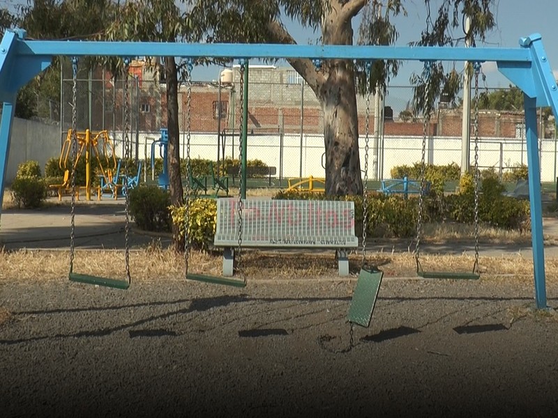 Piden rehabilitación de parque en León 1