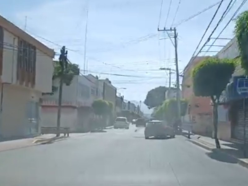 Piden reparación de baches en la 5 oriente