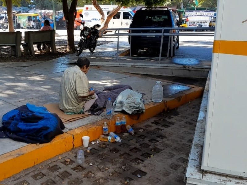 Piden retirar indigentes del Hospital General de Los Mochis