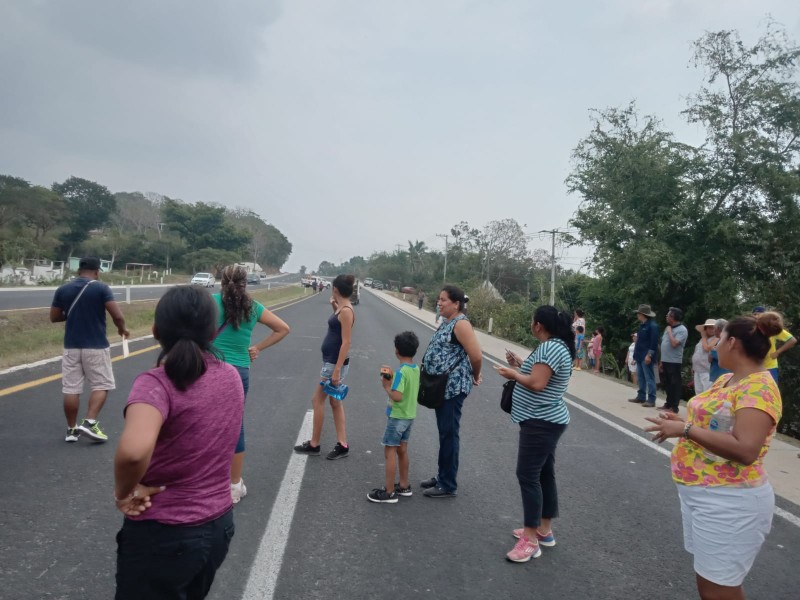Piden retorno vehicular en autopista México - Tuxpan
