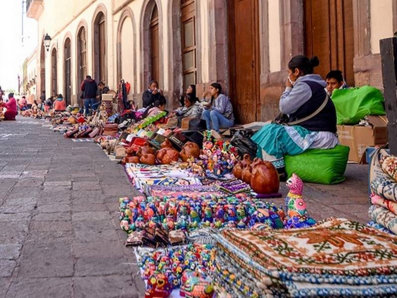 Piden se retire a ambulantes en Centro Histórico