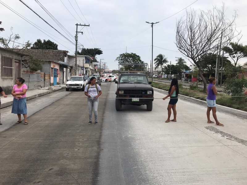 Piden topes en avenida JB. Lobos