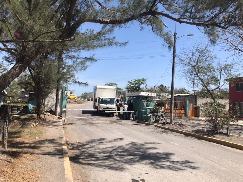 Piden vecinos de Laguna Real regularizar acceso por Rosa Borunda