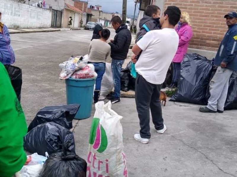 Piden vecinos de Zinacantepec servicio de recolección de basura