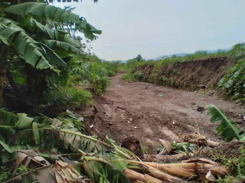 Piden vecinos obras preventivas en arroyo del Indio