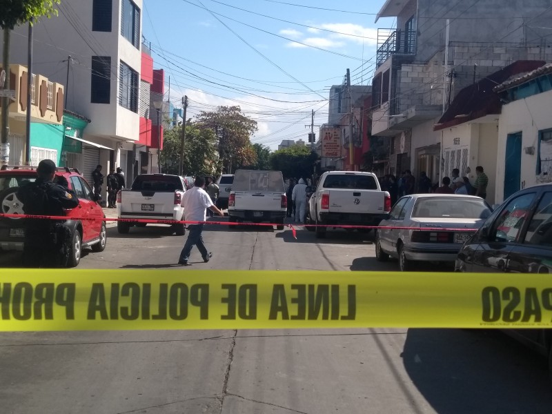 Pierde la vida mujer por disparo en cabeza