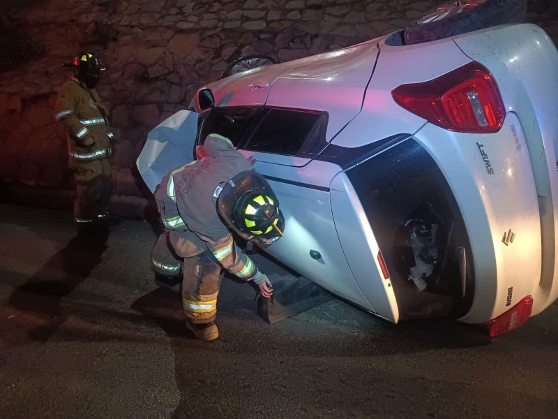 Pierde mujer la vida en accidente automovilístico