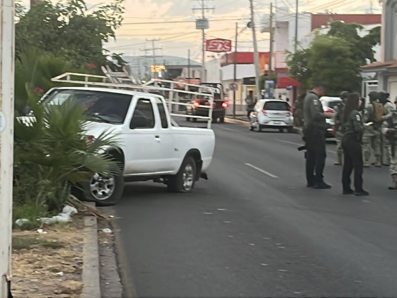 Pintor herido a balazos muere cuando recibía atención médica en un hospital