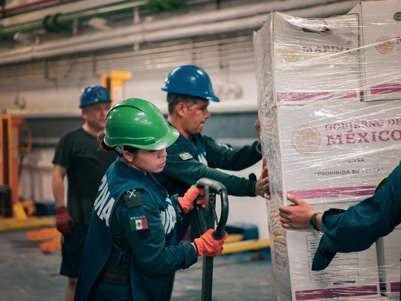 Plan marina brinda auxilio ante huracanes y frentes fríos en México