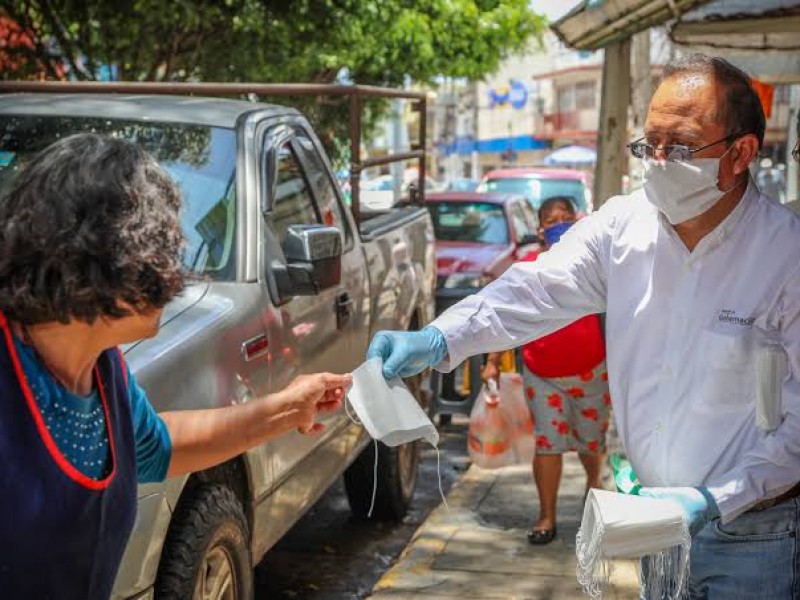 Plantea PRI-PVEM ley que haría obligatorio el uso de cubrebocas