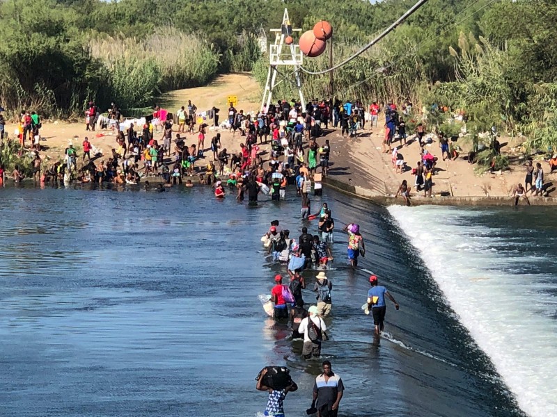 Plantean deportar a migrantes haitianos varados en zona fronteriza coahuilense