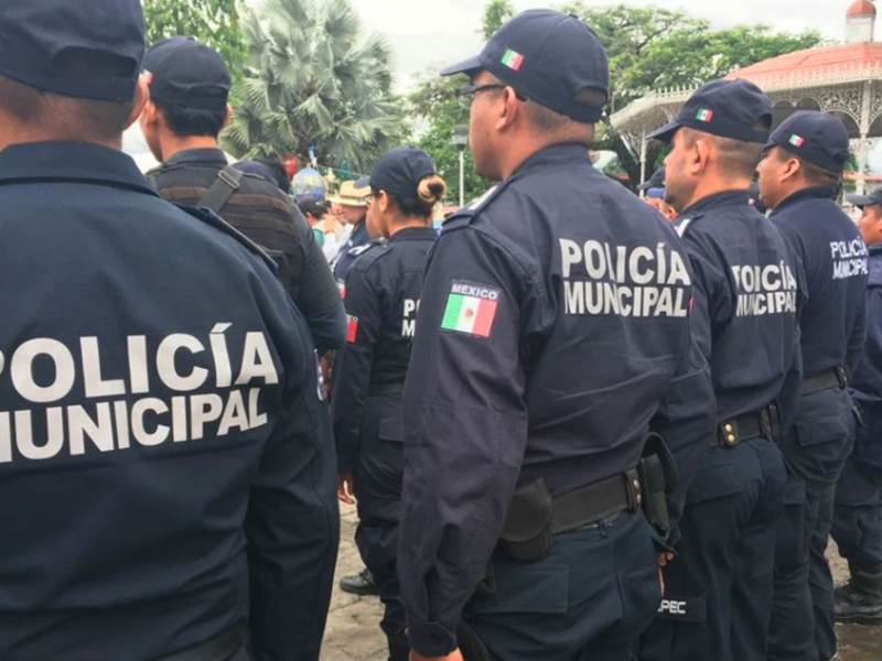 Plantean renovar toda la plantilla de policías de Tuxpan