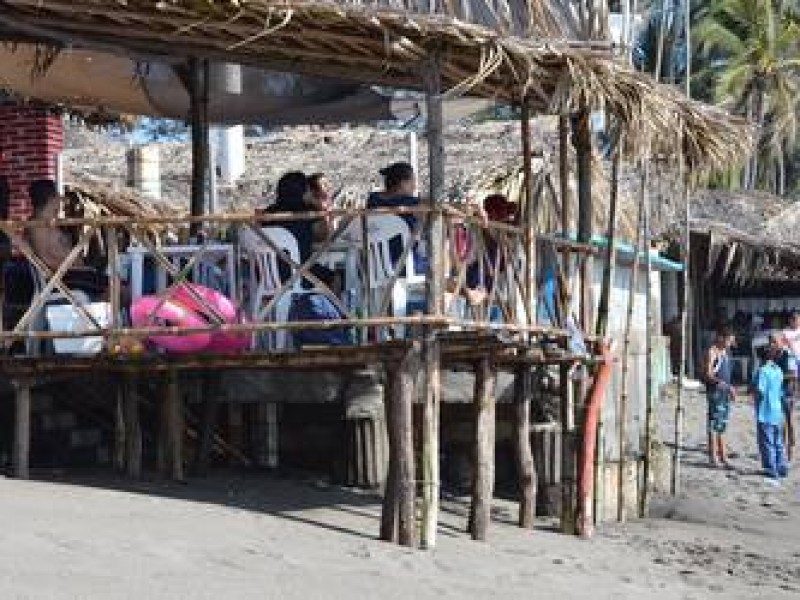 Playas de Tapachula abarrotadas en puente vacacional