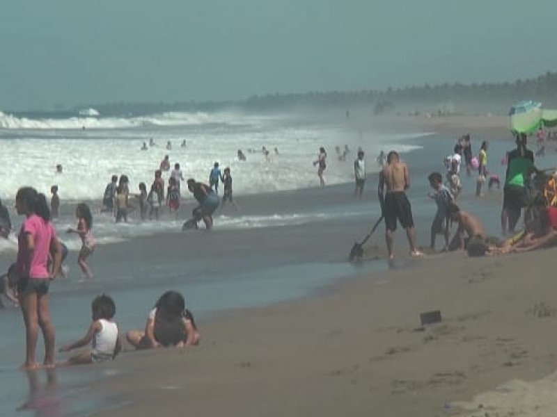 Playas siempre limpias en Escuinapa