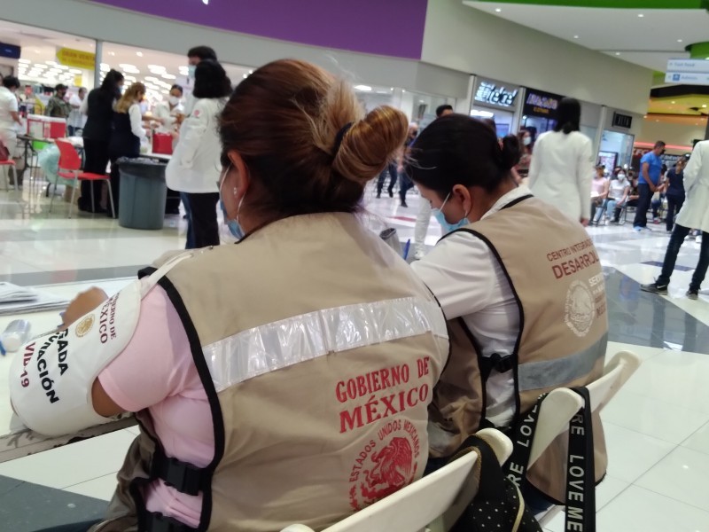 Plaza Sendero continúa hoy aplicando Astra Zeneca a rezagados