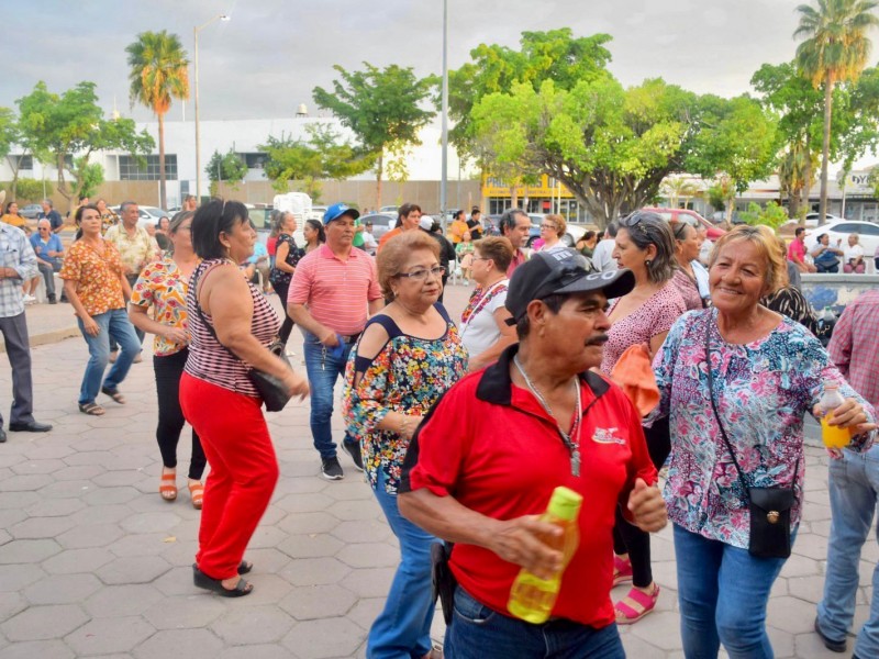 Plaza Solidaridad se llena de ritmo y alegría