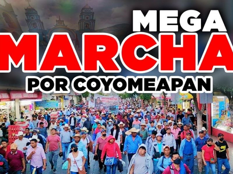 Pobladores de Coyomeapan, Puebla, reparan mega marcha a CDMX