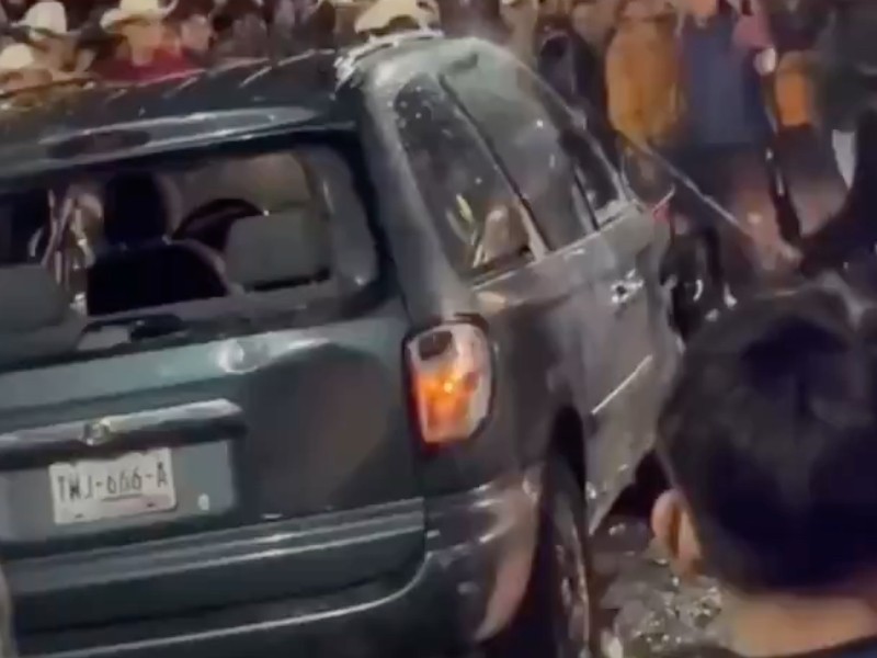 Pobladores de Totimehuacan enfurecen tras cancelación de show