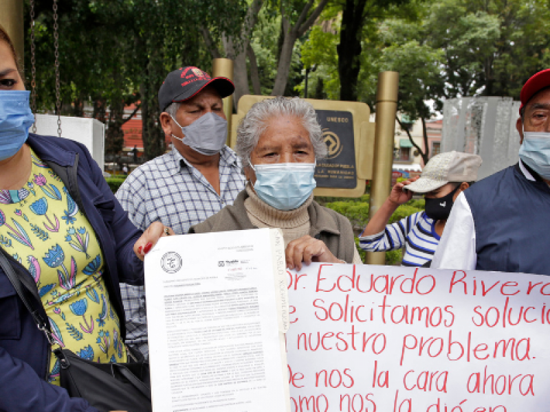 Pobladores de Xochimehuacan se manifiestan en el centro histórico