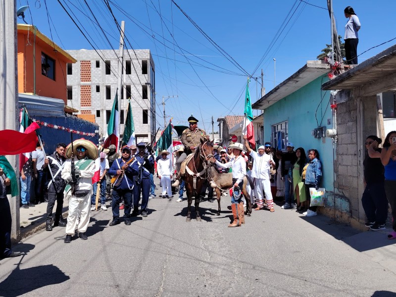 Pobladores representan la Batalla de Puebla en Calimaya