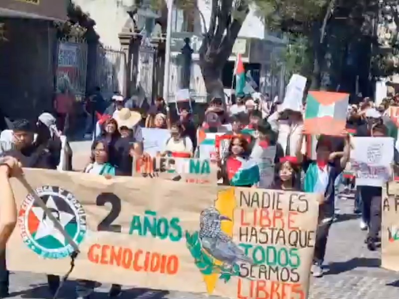 Poblanos salen a marchar por Palestina