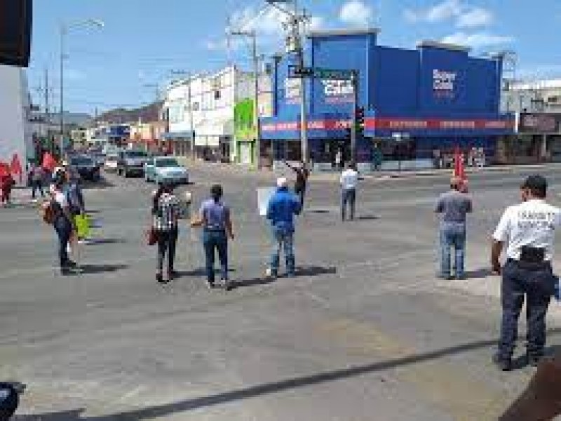 Pobre cultura vial en peatones y automovilistas de Guaymas