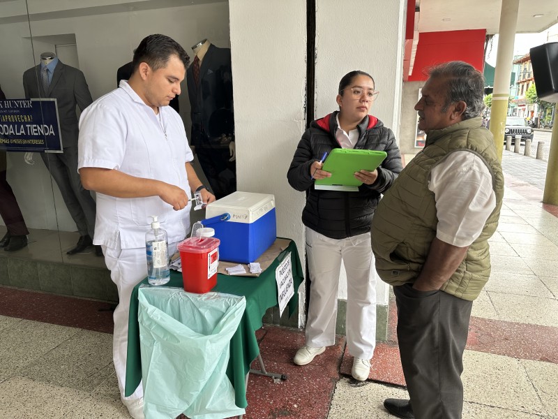 Poca afluencia en módulos de vacunación contra la influenza