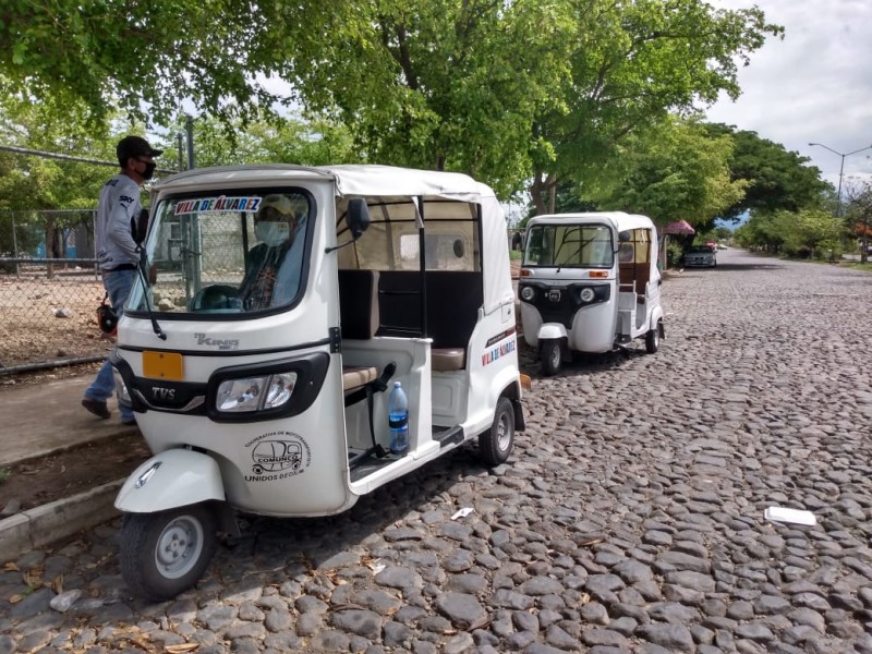 Poco sueldo, pero es buena opción de trabajo, opinan mototaxistas