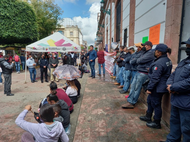 Poder de Base no cesa protestas en demanda de pagos