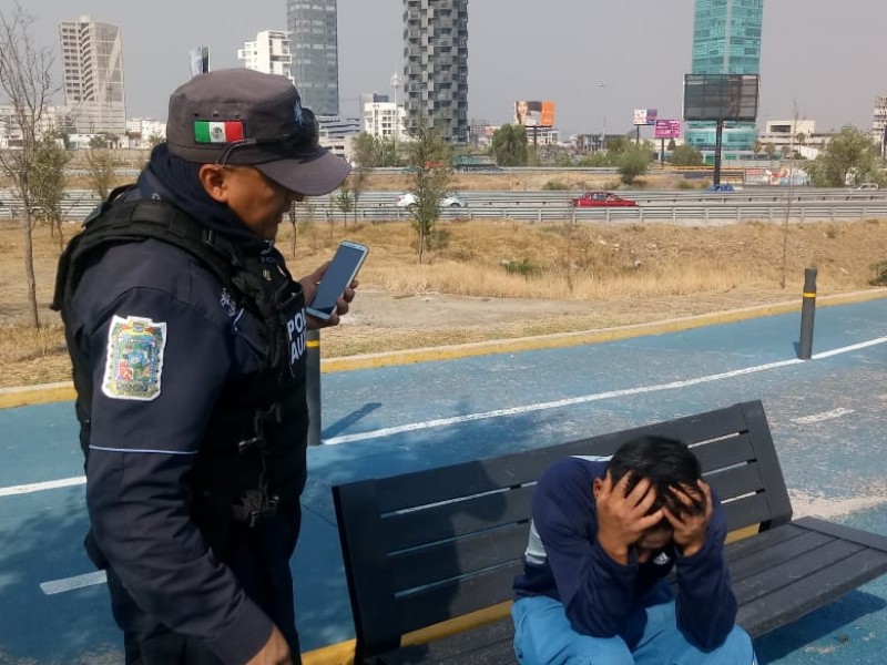 Policía Auxiliar frustró intento de suicidio en ciclovía