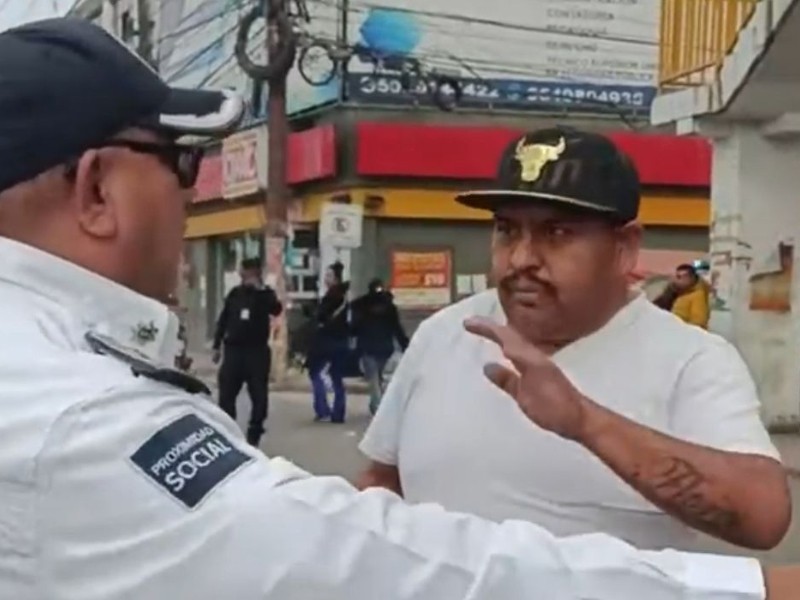 Policìa de Teoloyucan cachetea a conductor