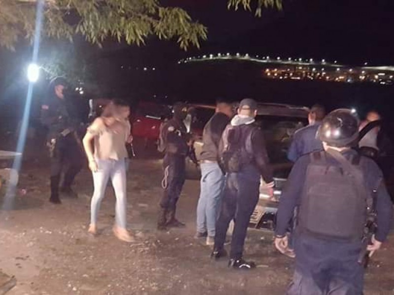Policía detiene fiesta en Morelia; 15 son llevados a barandilla