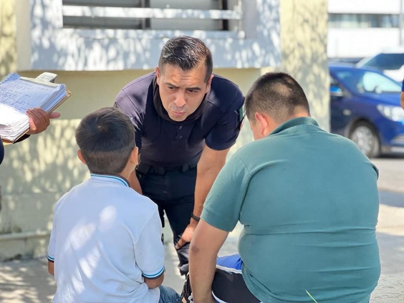 Policía rescata a dos menores que permanecían encerrados