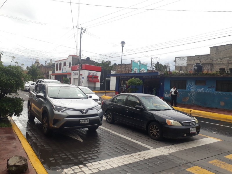 Policía Vial inicia operativo doble sentido en Av.Victoria