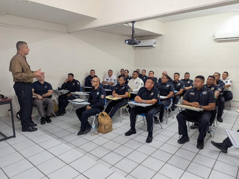 Policías de Cajeme en capacitación universitaria