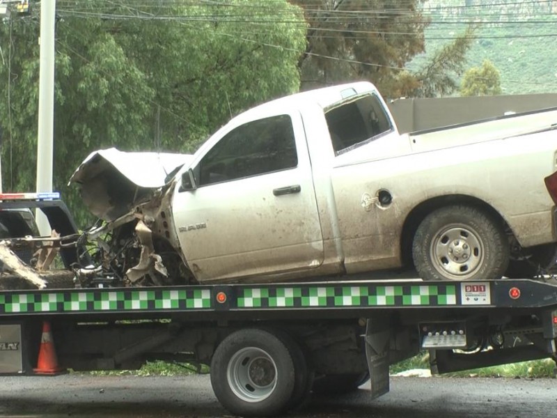 Policías de investigación protagonizan accidente vial en el bulevar