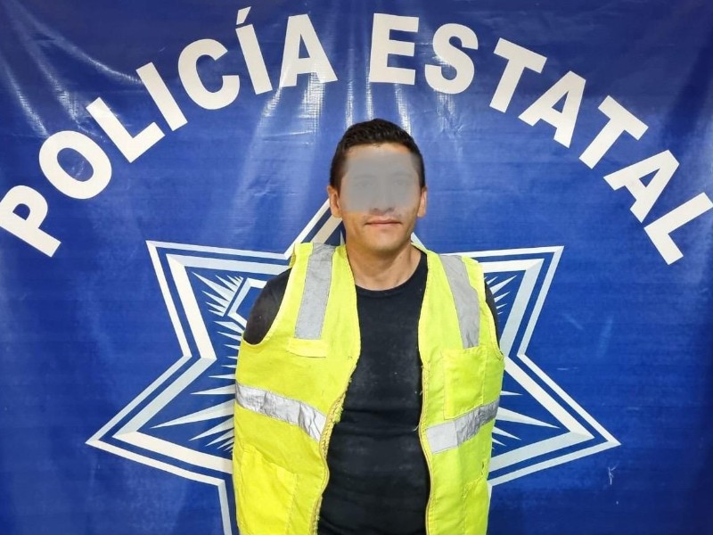 Policías estatales detienen a sujeto por amenazas en Gómez Palacio.