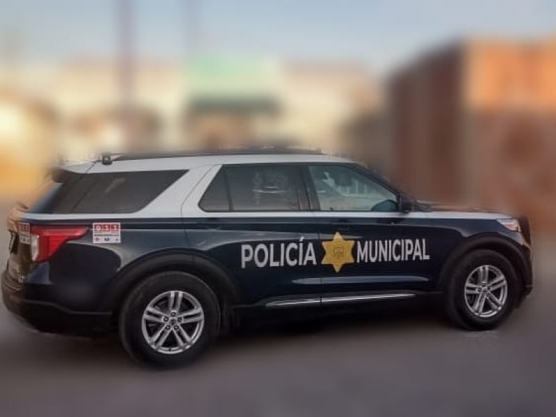 Policías municipales evitan situación de riesgo