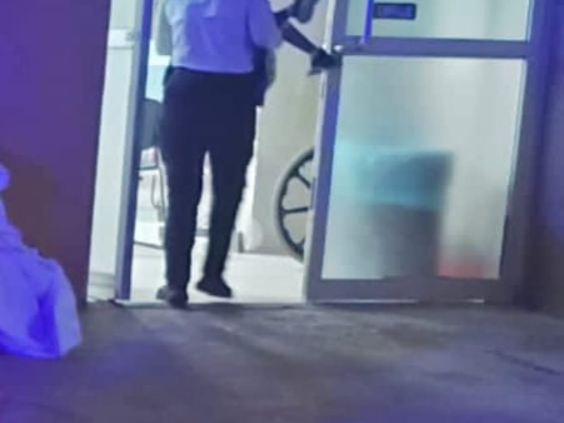 Policías preventivos auxilian a niño picado por alacrán en Las Peredas